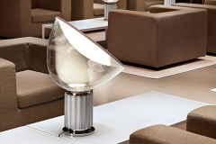 Flos Tatou bordslampa